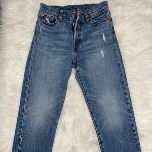 Levi’s Wedgie Fit High Rise Straight Jeans Size 26 Button Fly Raw Hem